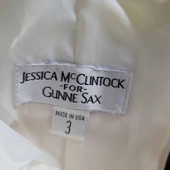 Gunne Sax Jessica McClintock White and Gold Strapless Formal Dress - Picture 4 of 9